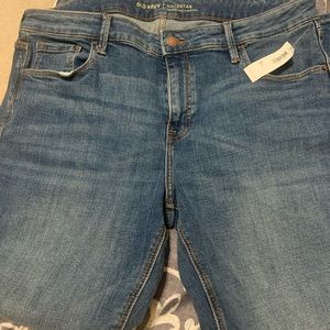 Old Navy Mid Rise Rockstar jeans in size 16 Petite. Brand new with tags.